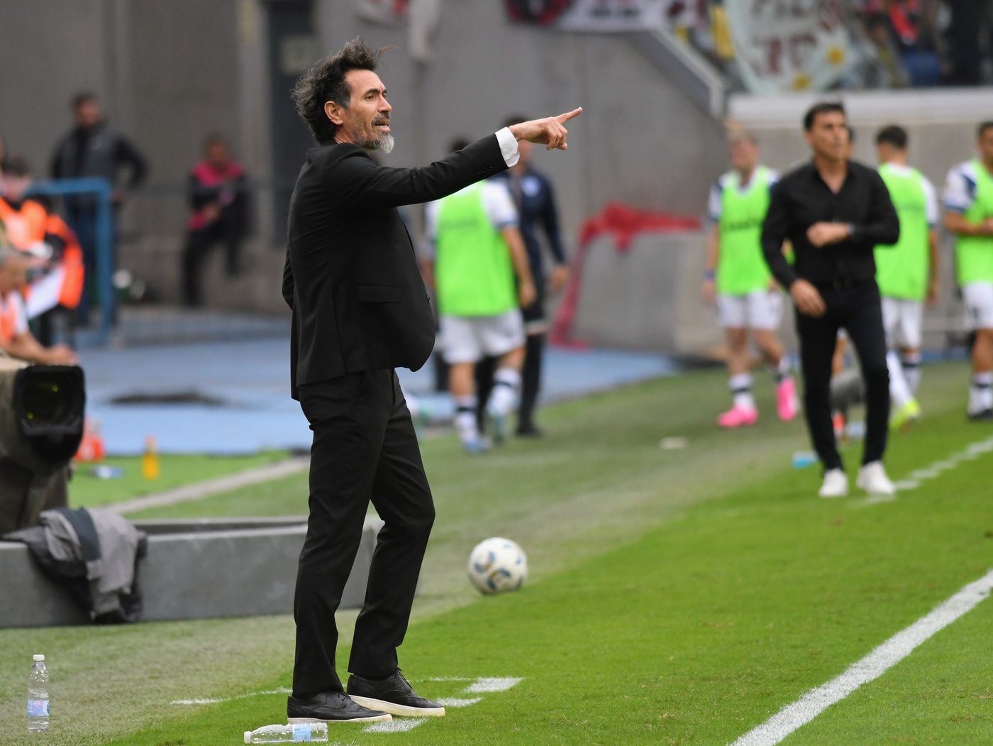 Velez Estudiantes Dominguez 3.JPG