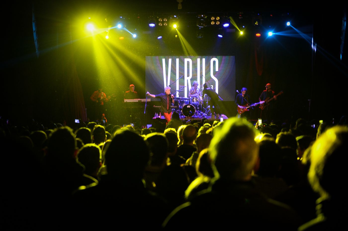 Virus vuelve a La Plata para dar un recital en el Teatro Ópera. Participá por las entradas con Cuenta DNI. Virus vuelve a La Plata para dar un recital en el Teatro Ópera. Participá por las entradas con Cuenta DNI.