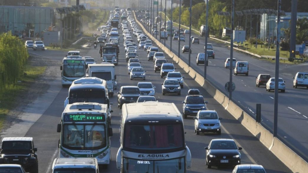 Más de 2.5 millones de personas circulan por el país por el feriado de Semana Santa