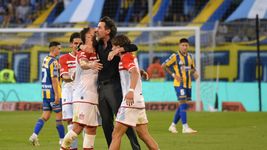 la increible racha de estudiantes que comenzo con el pasillo a rosario central e ilusiona en el 2026 la increible racha de estudiantes que comenzo con el pasillo a rosario central e ilusiona en el 2026