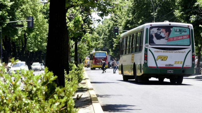 los empresarios rechazaron las amenazas de la provincia en medio del paro de micros