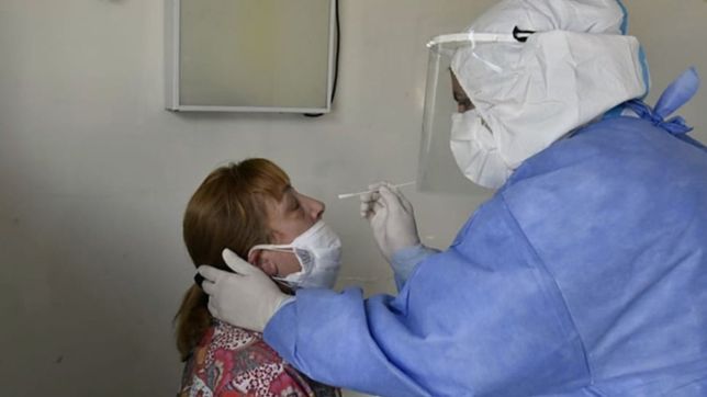 coronavirus en argentina: solo 4 fallecidos y 908 contagios en las ultimas 24 horas