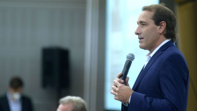 garro junto a secretarios, concejales y consejeros y les pidio trabajar por la unidad