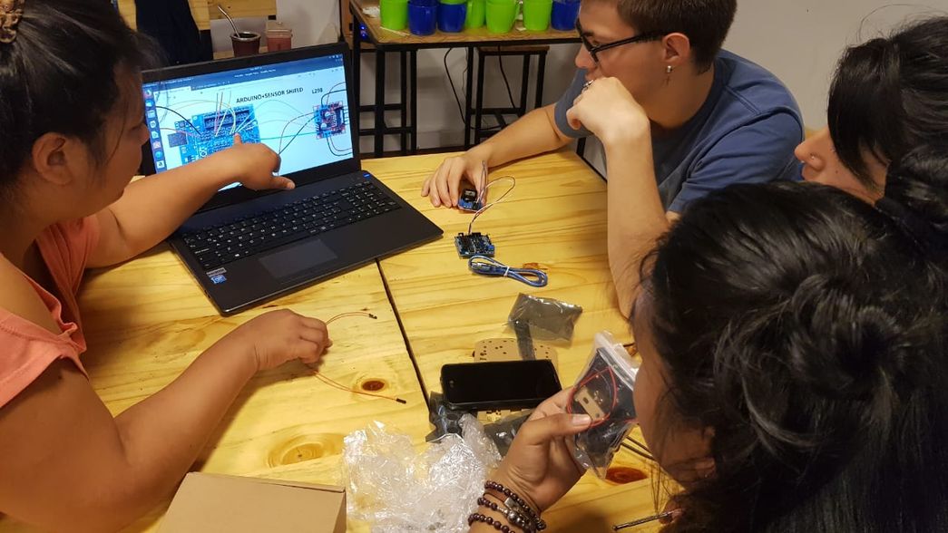 ¿Quiénes pueden anotarse a las capacitaciones gratuitas en tecnología en La Plata con rápida salida laboral?