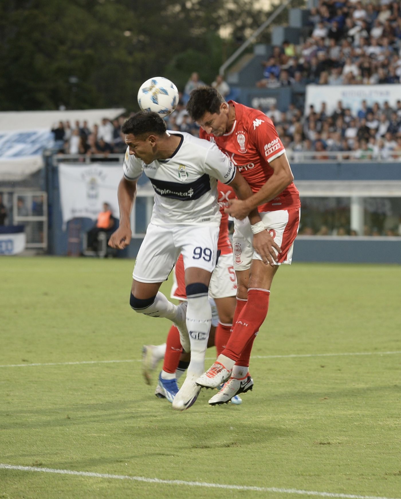 Gimnasia Huracán Colman.JPG