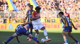 rosario central vuelve a aparecer en la vida del pincha para nuevo cruce mano a mano