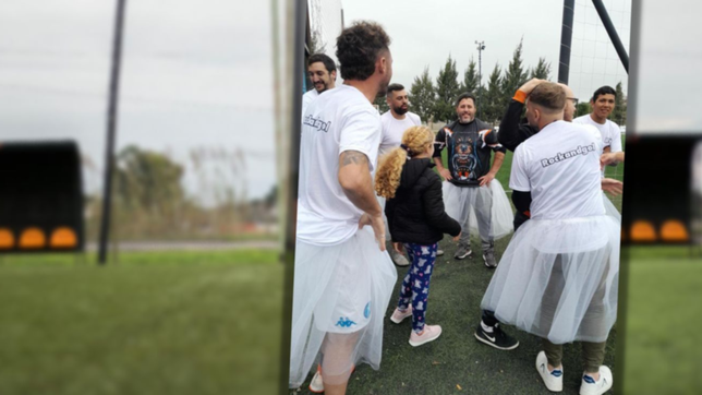 vals con la pelota: el peculiar festejo quinceanero de un predio de futbol 5 de la plata