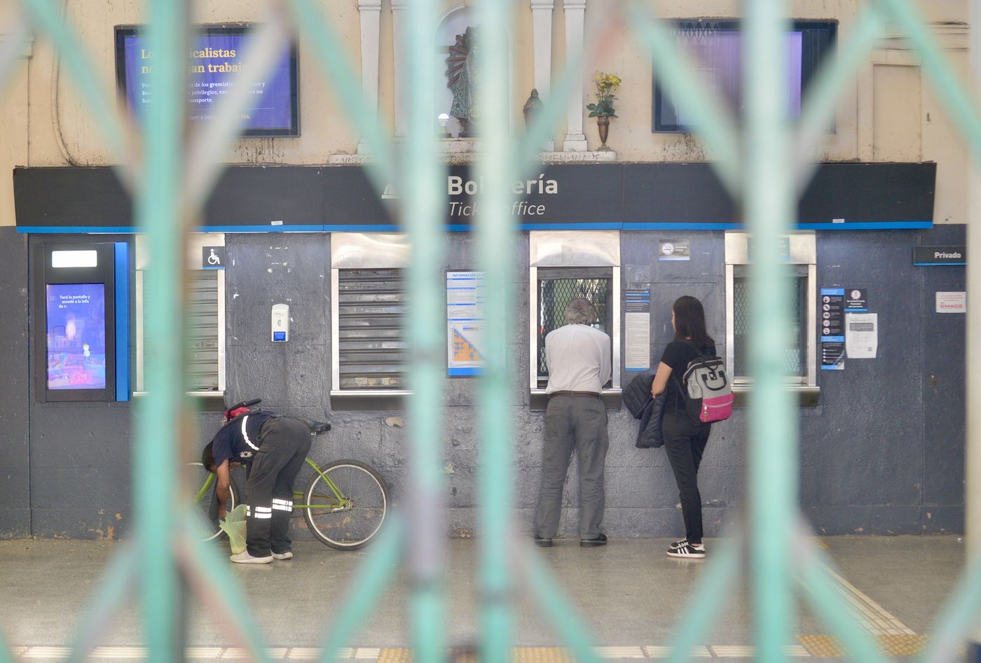 Paro del transporte estación de trenes Terminal de micros (1).jpg