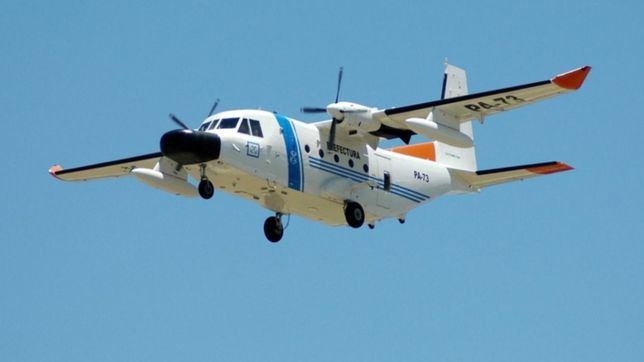 video: asi buscan desde el aire a los pescadores desaparecidos en el rio de la plata