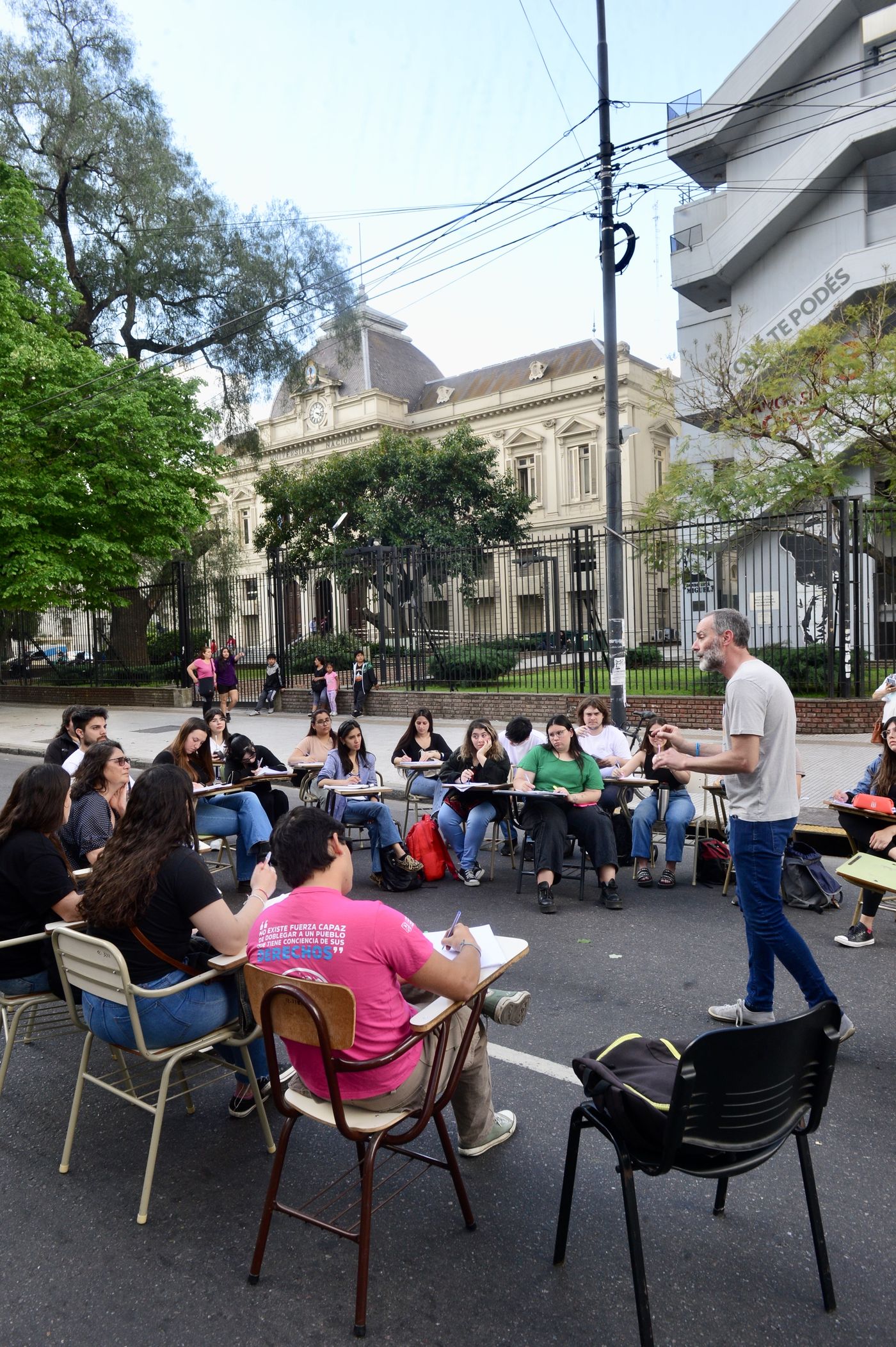 Clases públicas en el Rectorado (6).jpg