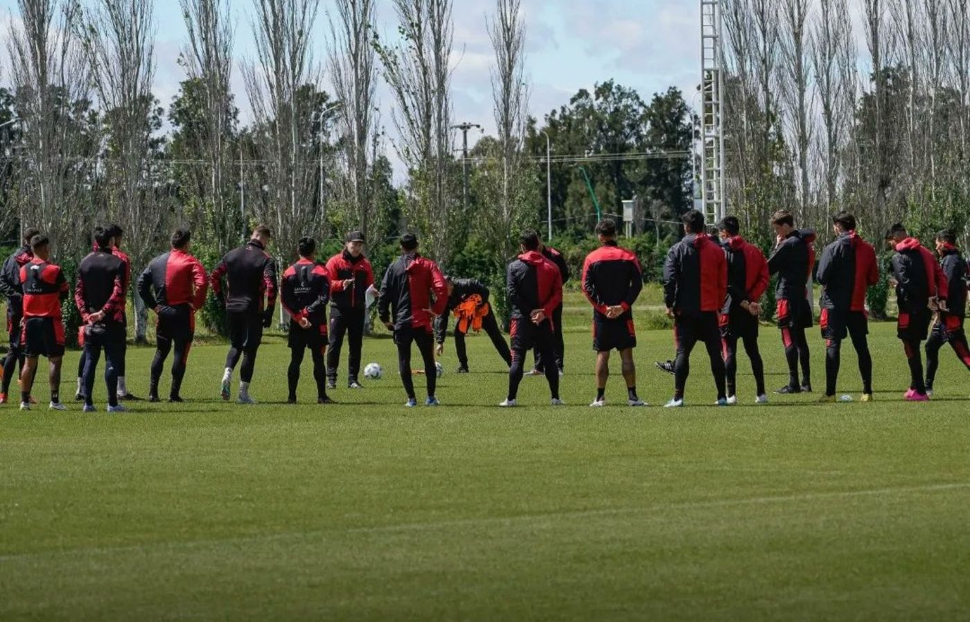 Entrenamiento Colón.jpg