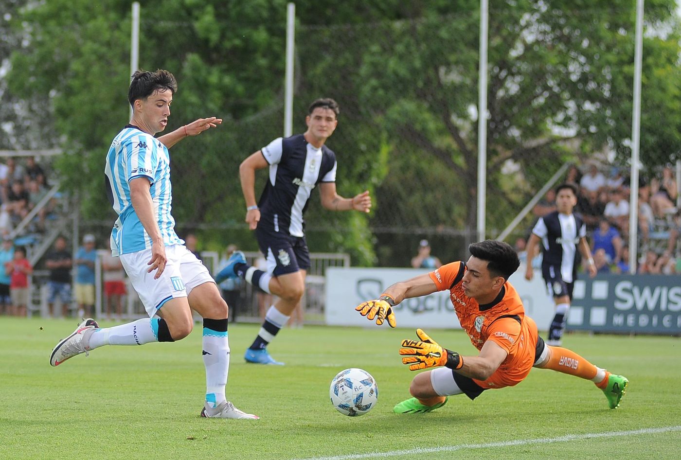 Gimnasia Racing Reserva.jpeg