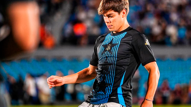 la pisada y el lujo de benjamin dominguez en el amistoso de la seleccion argentina