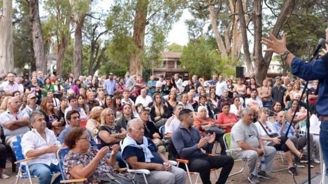con traje de candidato, alak pidio mudar las actividades administrativas a villa elisa