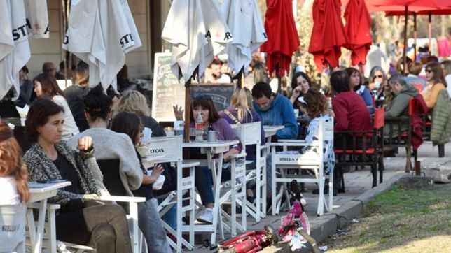 ¿cuales son los feriados que hay en agosto y cuantos quedan hasta fin de ano?