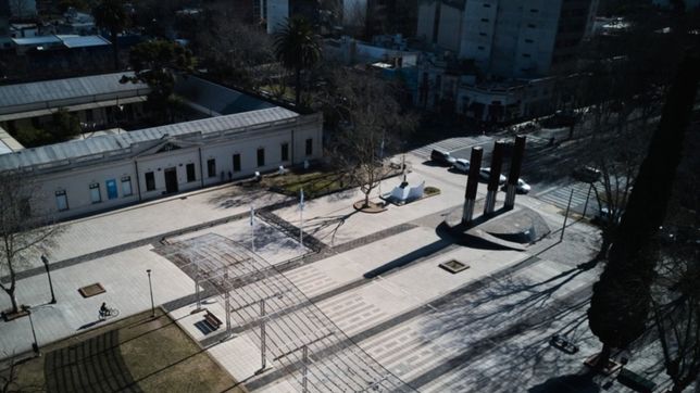 artes plasticas, fotografia, buena musica y mas llegan a la plaza islas malvinas