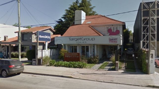 fue a una agencia de turismo de la plata, pregunto por un viaje y les robo mas de un millon de pesos