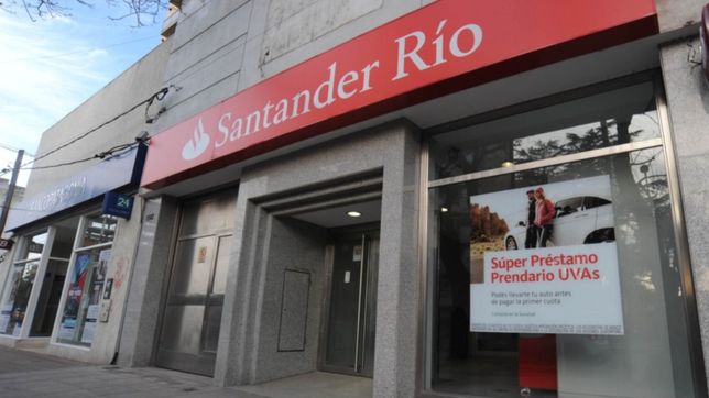 santader rio y bbva atenderan con horario reducido por una protesta de bancarios