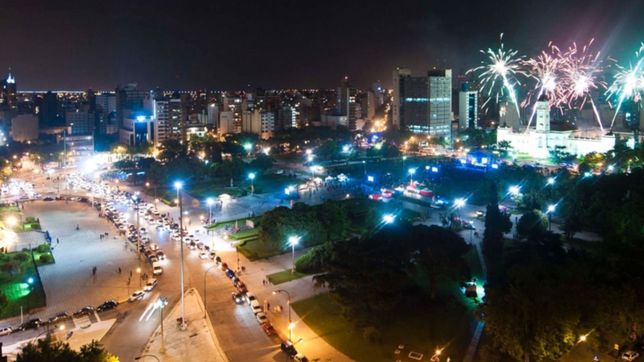 con un escenario movil, los festejos del aniversario platense comienzan en los barrios
