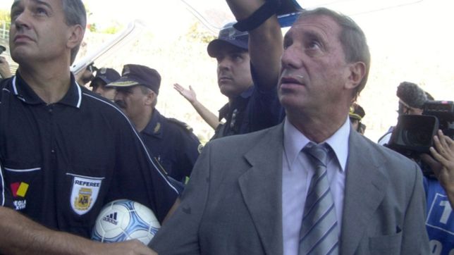 a bilardo le hicieron un tercer hisopado y espera el resultado para ser trasladado