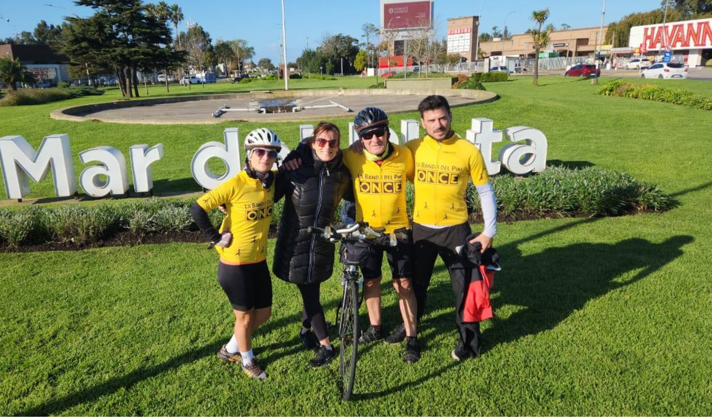 Carlos Camacho ciclista II.png