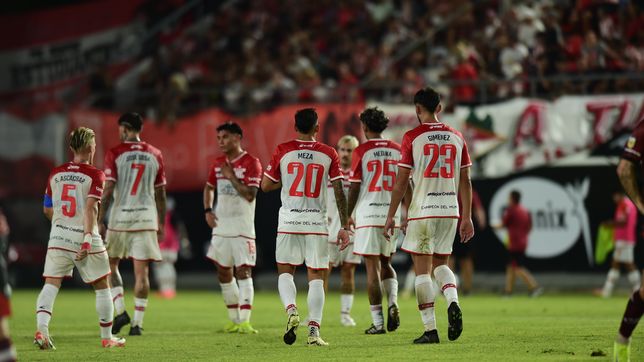 el pincha salio campeon tres veces en un ano y cayo casi 100 lugares en el ranking fifa
