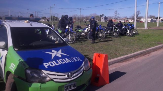 asi fue el impresionante operativo anti picadas en un barrio de la plata