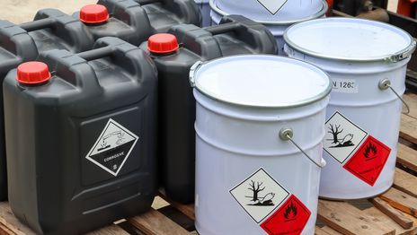 Advierten por la desregulación total en la venta de productos químicos peligrosos Advierten por la desregulación total en la venta de productos químicos peligrosos