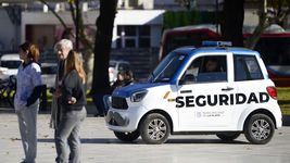 ¿cual es la cooperativa que emplea a los guardias de los tito de las plazas de la plata y no les paga? ¿cual es la cooperativa que emplea a los guardias de los tito de las plazas de la plata y no les paga?