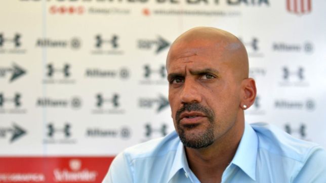 estudiantes: veron hablo de la polemica por supuestas invitaciones especiales a exjugadores