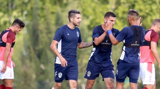 con la presencia de maradona, gimnasia cayo 3 a 2 ante lanus en su segundo amistoso de pretemporada