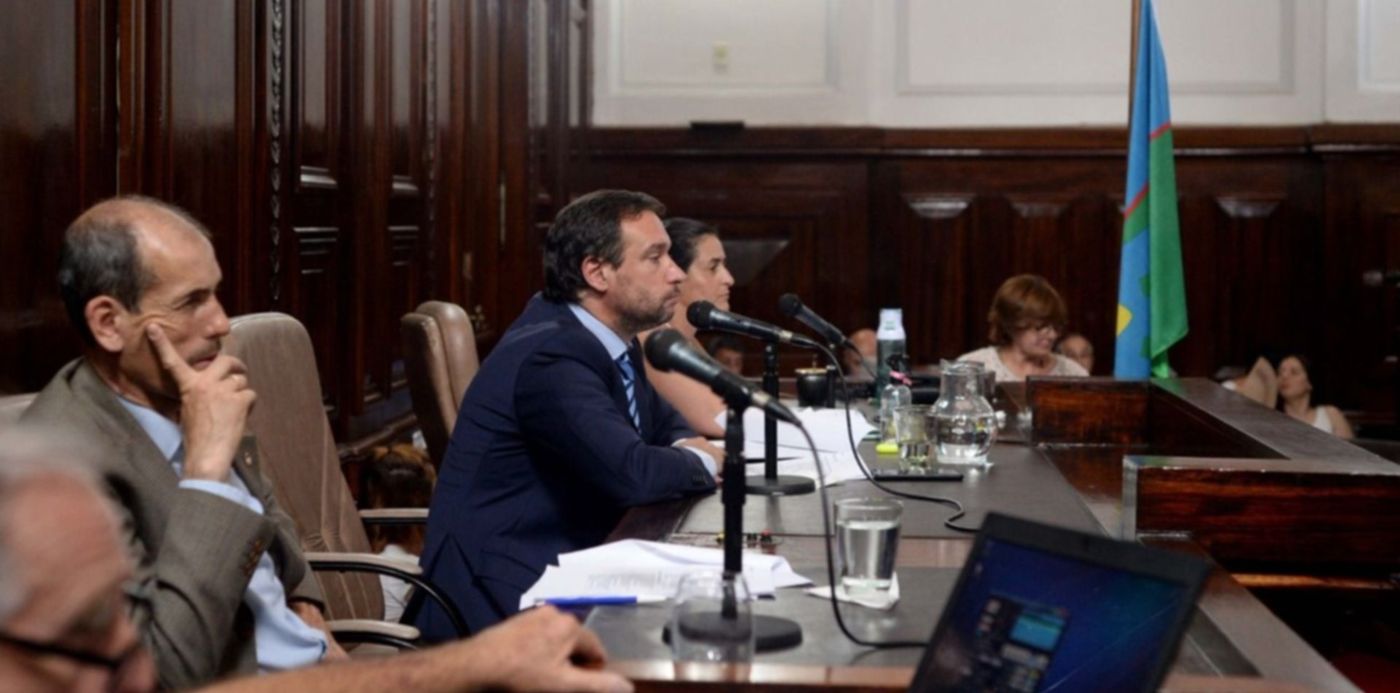 sesión concejo 7 de diciembre Lambertini Lamberti Mor Roig