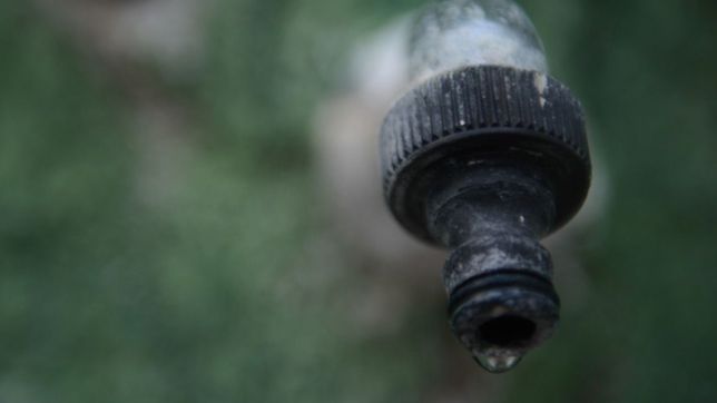 la defensoria ciudadana pidio explicaciones a absa y edelap por los cortes de agua y luz