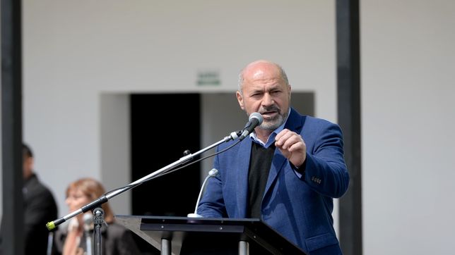 el intendente mario secco sera operado de urgencia tras una infeccion