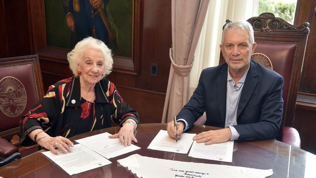 la municipalidad de la plata firmo un acuerdo para difundir la obra de abuelas de plaza de mayo