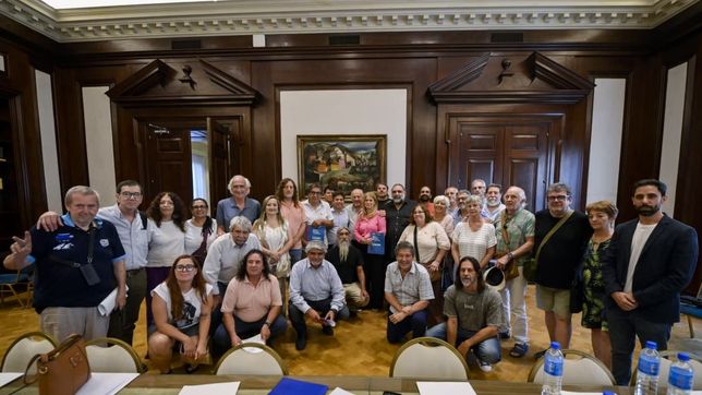 kicillof se reunio con las dos cta y volvio a rechazar la reforma laboral de milei