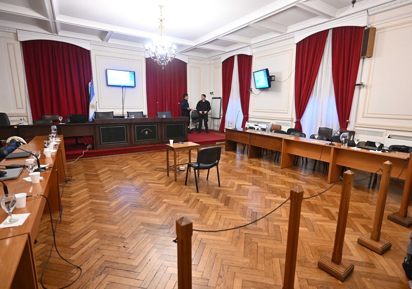 Sala de audiencias tribunales federales juicio Johana Ramallo_0004.JPG