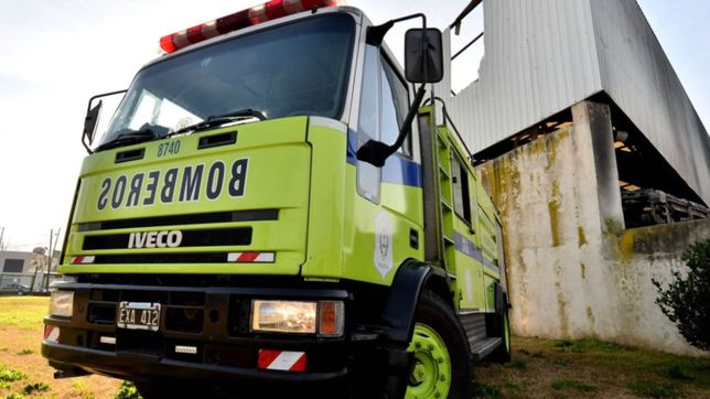 se incendio la casa de una futbolista platense y su club lanzo una campana para ayudarla