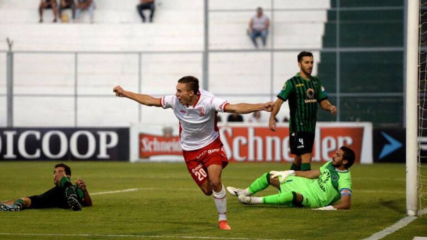 Norberto Briasco gol Huracán.jpg