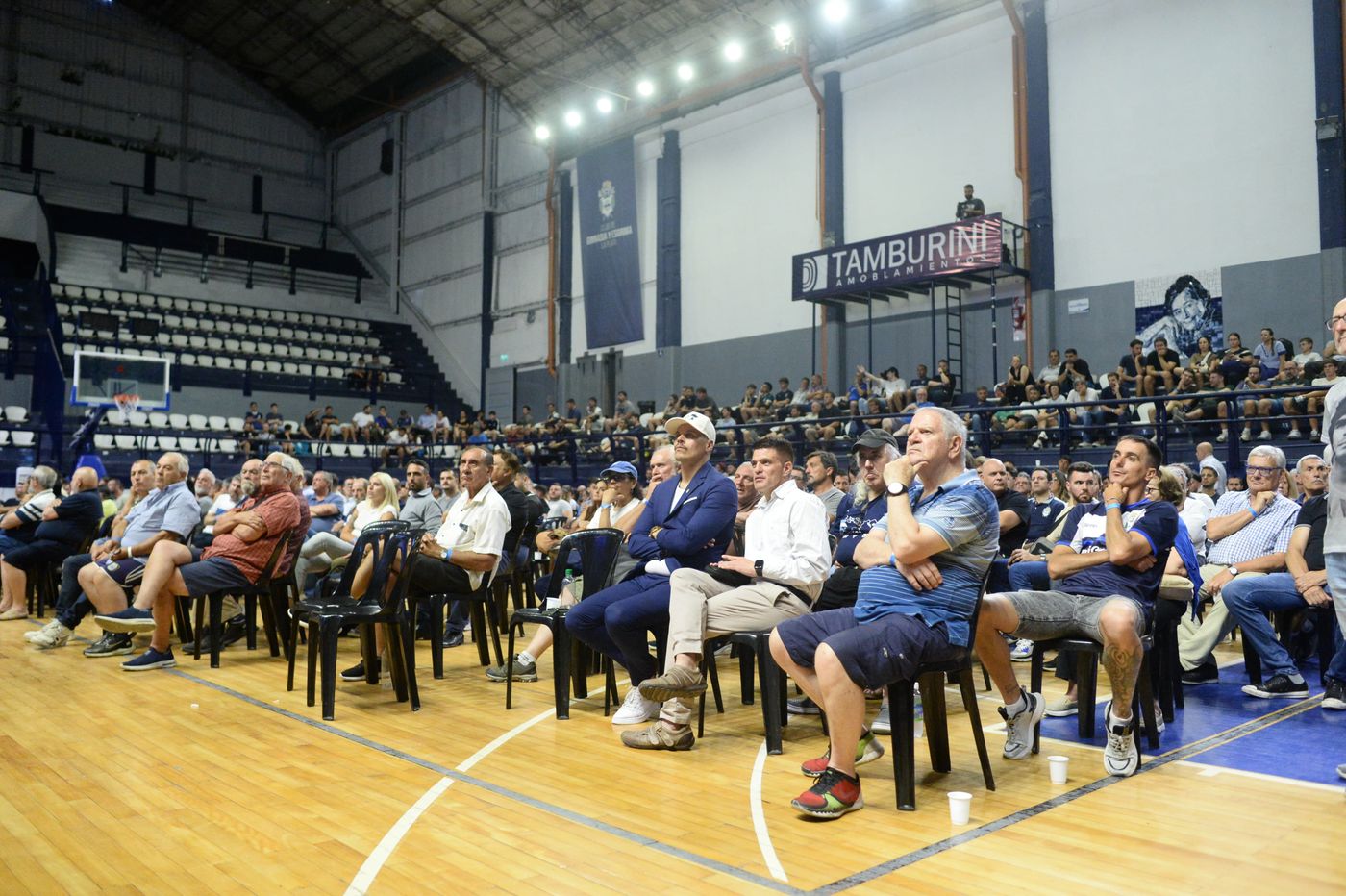 Asamblea Gimnasia Bosque (4).jpeg