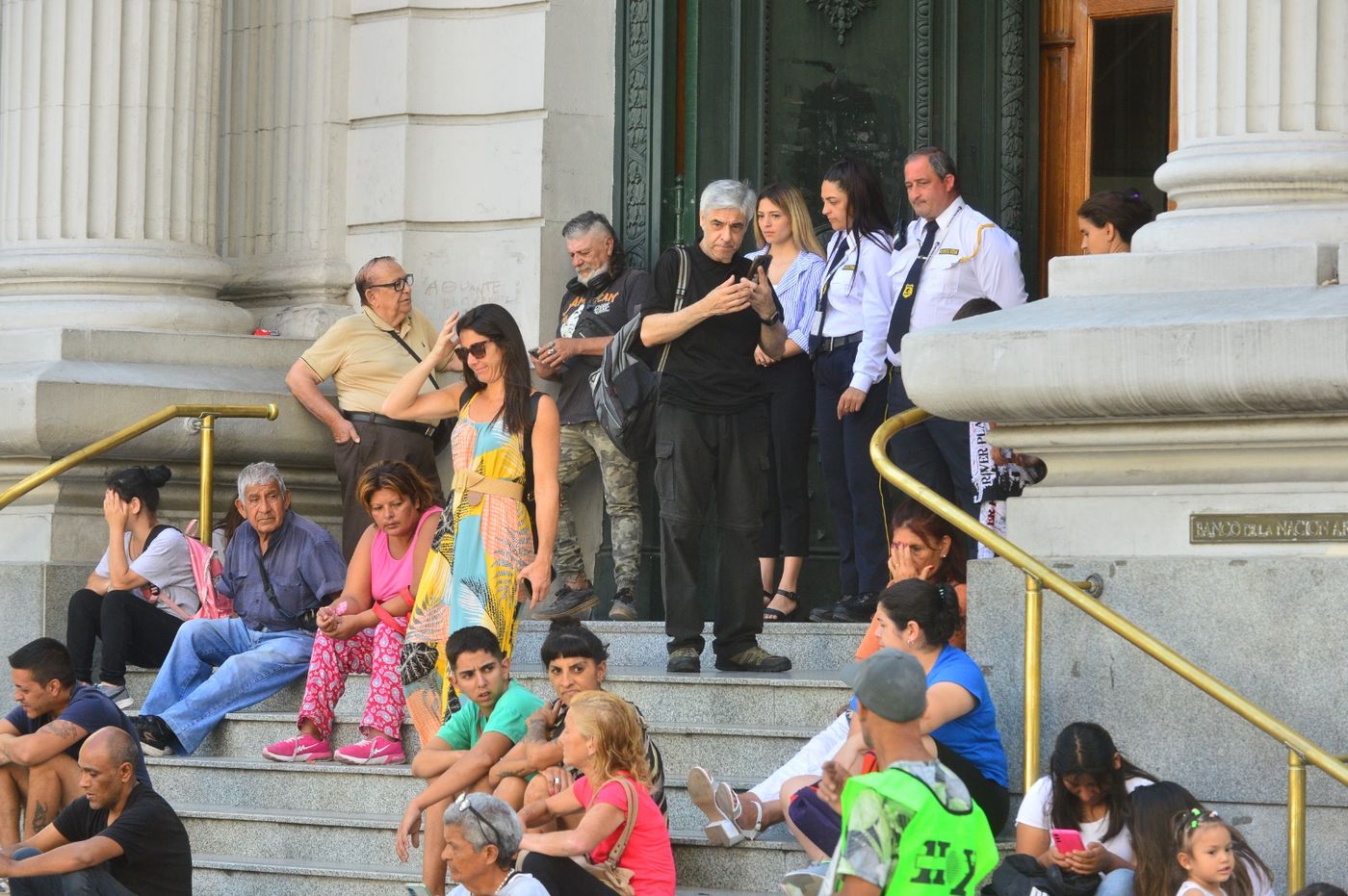 Largas filas Banco Nación sistema caído (3).jpeg