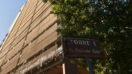 un incendio destapo un llamativo y abultado robo en la torre 1 de plaza moreno un incendio destapo un llamativo y abultado robo en la torre 1 de plaza moreno