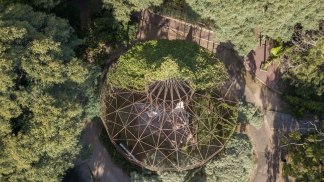 el bioparque, los animales muertos y las escuelas destrozadas encendieron el concejo