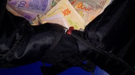 asaltaron a una familia de city bell y escaparon con una playstation, una computadora y 10 kilos de carne asaltaron a una familia de city bell y escaparon con una playstation, una computadora y 10 kilos de carne