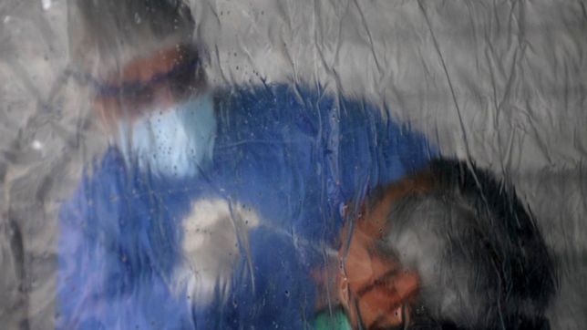 coronavirus en argentina: reportaron 4.625 nuevos contagios y 120 muertes este lunes