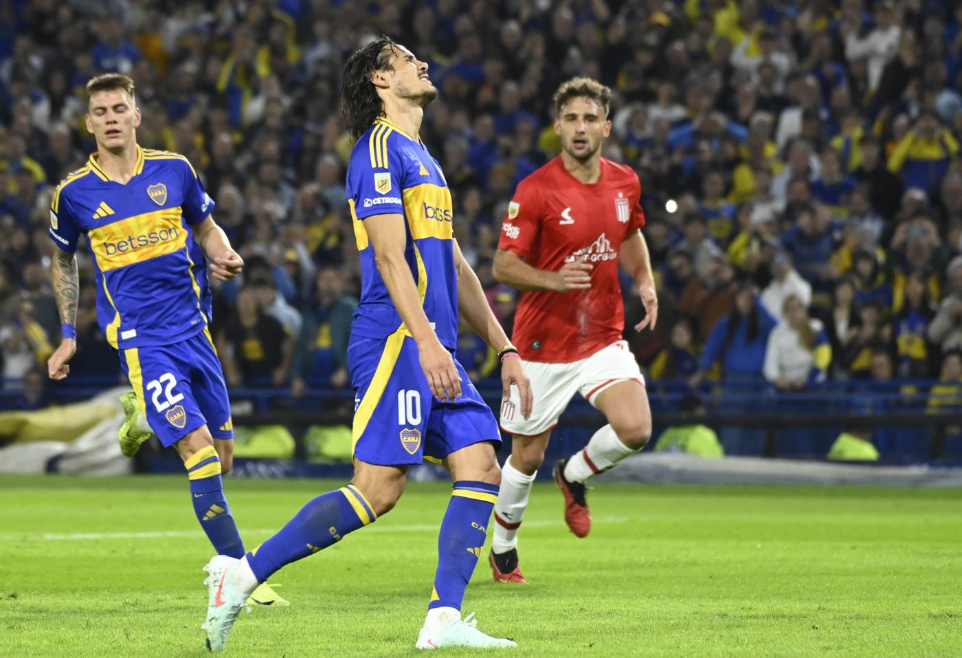 Boca Estudiantes Edinson Cavani penal .jpg