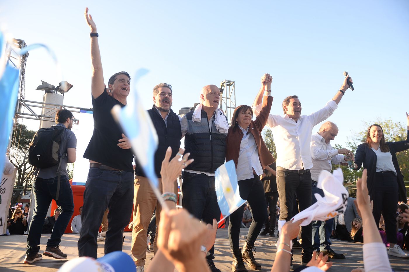 Cierre de campaña JxC Patricia Bullrich Néstor Grindetti Julio Garro (4).JPG