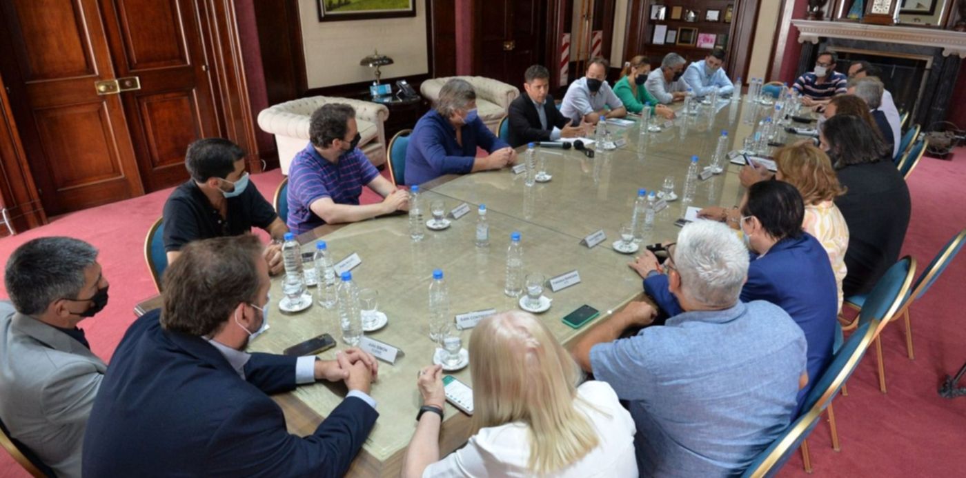 Kicillof con gremios estatales