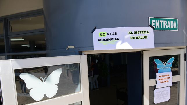 el conmovedor mensaje de los trabajadores tras la batalla campal adentro del hospital de gonnet