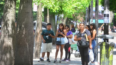 Arranca un martes con un clima muy caluroso y máxima de 36°C en la previa de un cierre de año infernal Arranca un martes con un clima muy caluroso y máxima de 36°C en la previa de un cierre de año infernal